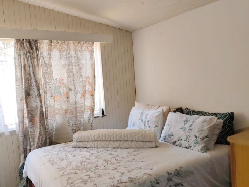 Family home at an absolutely fantastic price!! - Photo 9