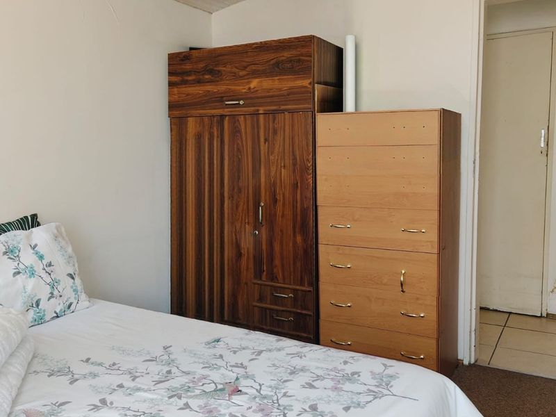 Family home at an absolutely fantastic price!! - Photo 8