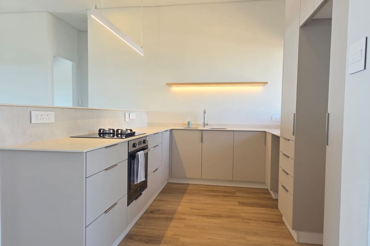 Luxurious Penthouse Living With Panoramic Sea Views – Simbithi Eco Estate - Photo 3