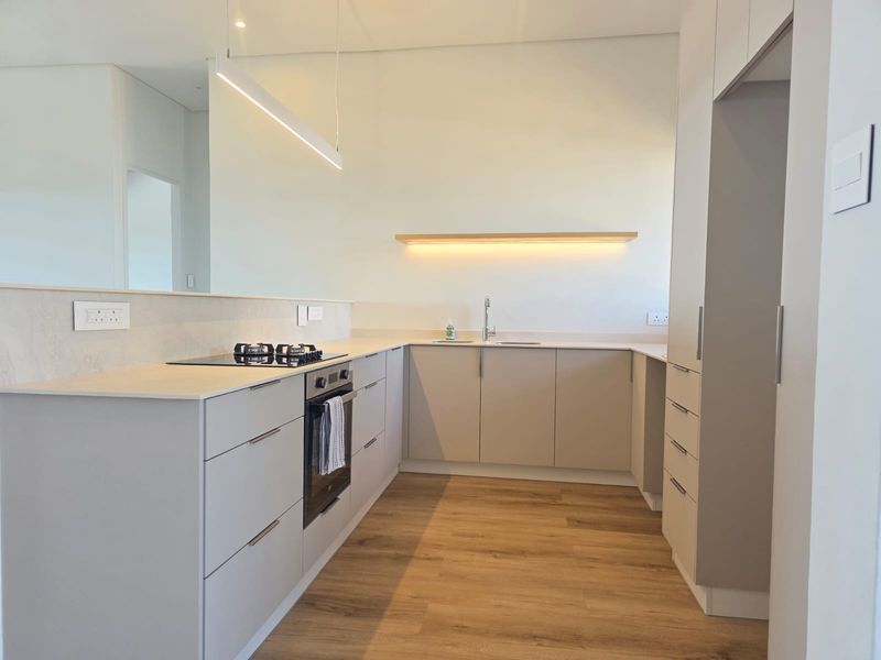 Luxurious Penthouse Living With Panoramic Sea Views – Simbithi Eco Estate - Photo 3