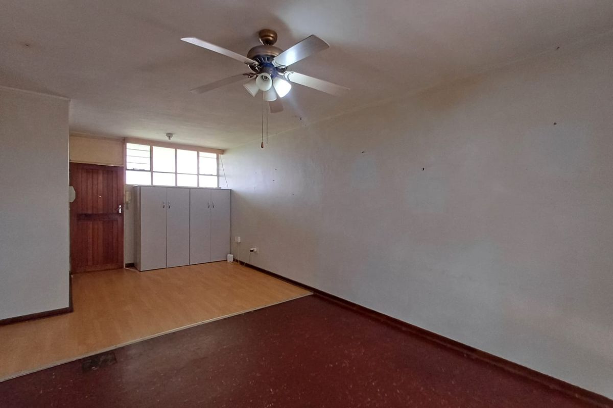 Well-Priced Ground Floor Unit with Lock-Up Garage - Photo 3