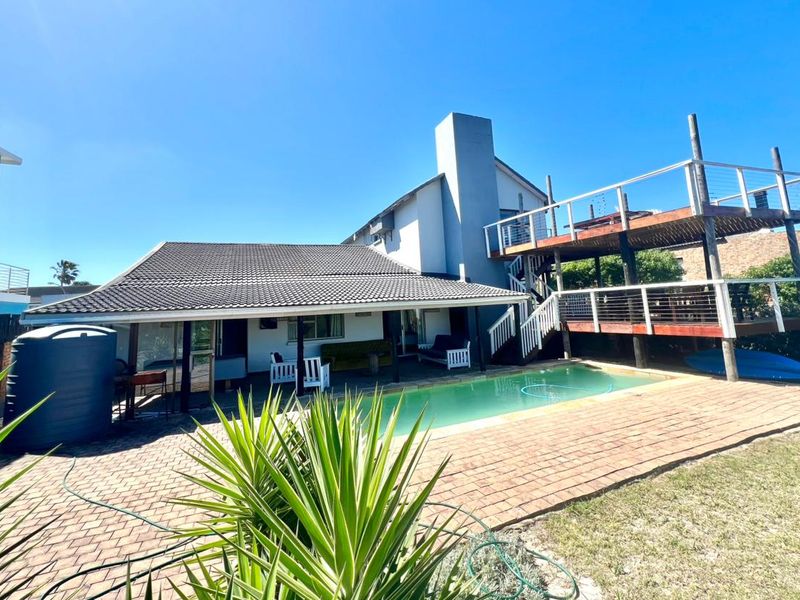 5 Bedroom house with flat in Paradise Beach - Photo 2