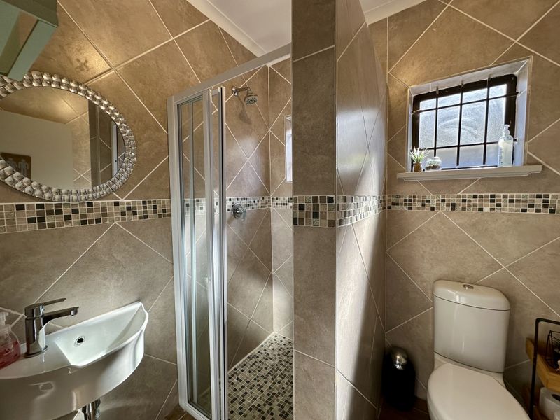 Prime Investment Opportunity – High Rental Yield & Exceptional Growth Potential - Photo 10