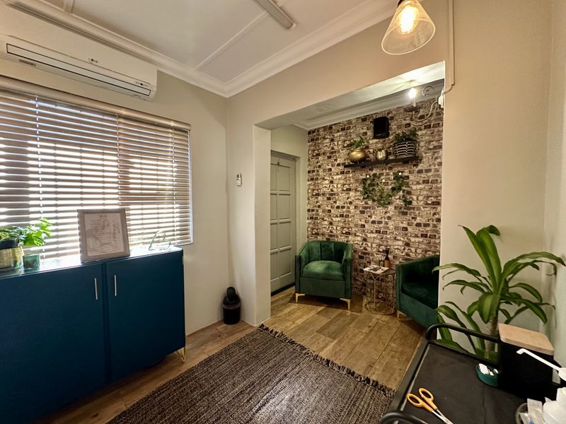 Prime Investment Opportunity – High Rental Yield & Exceptional Growth Potential - Photo 2