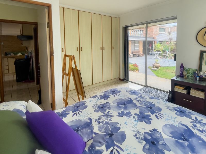 Close to the Beach | Sea Views | Multiple Living Options - Photo 9