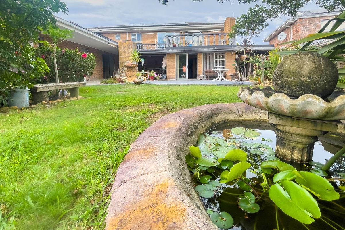 Close to the Beach | Sea Views | Multiple Living Options - Photo 2