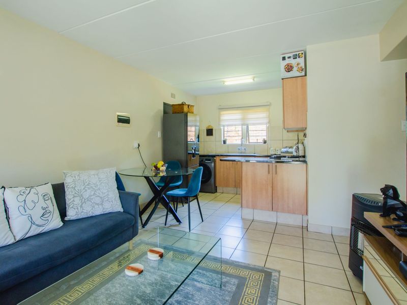 2 Bedroom, corner groundfloor apartment - Photo 4