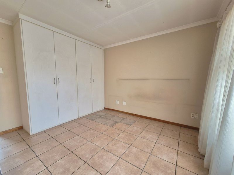 Your Blank Canvass Awaits! - Photo 10