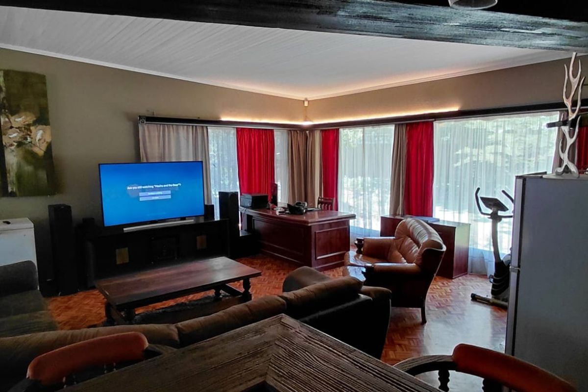 Golden oldie for sale - Photo 4