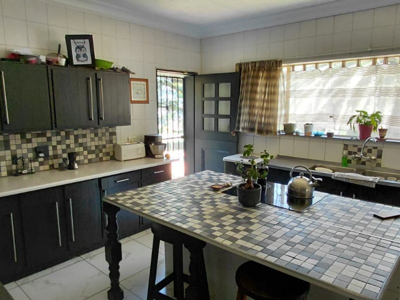 Golden oldie for sale - Photo 8