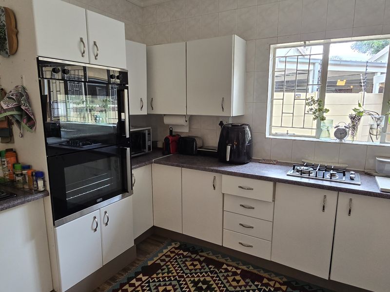 4 Bedroom House for Sale in Welgelegen - Photo 9