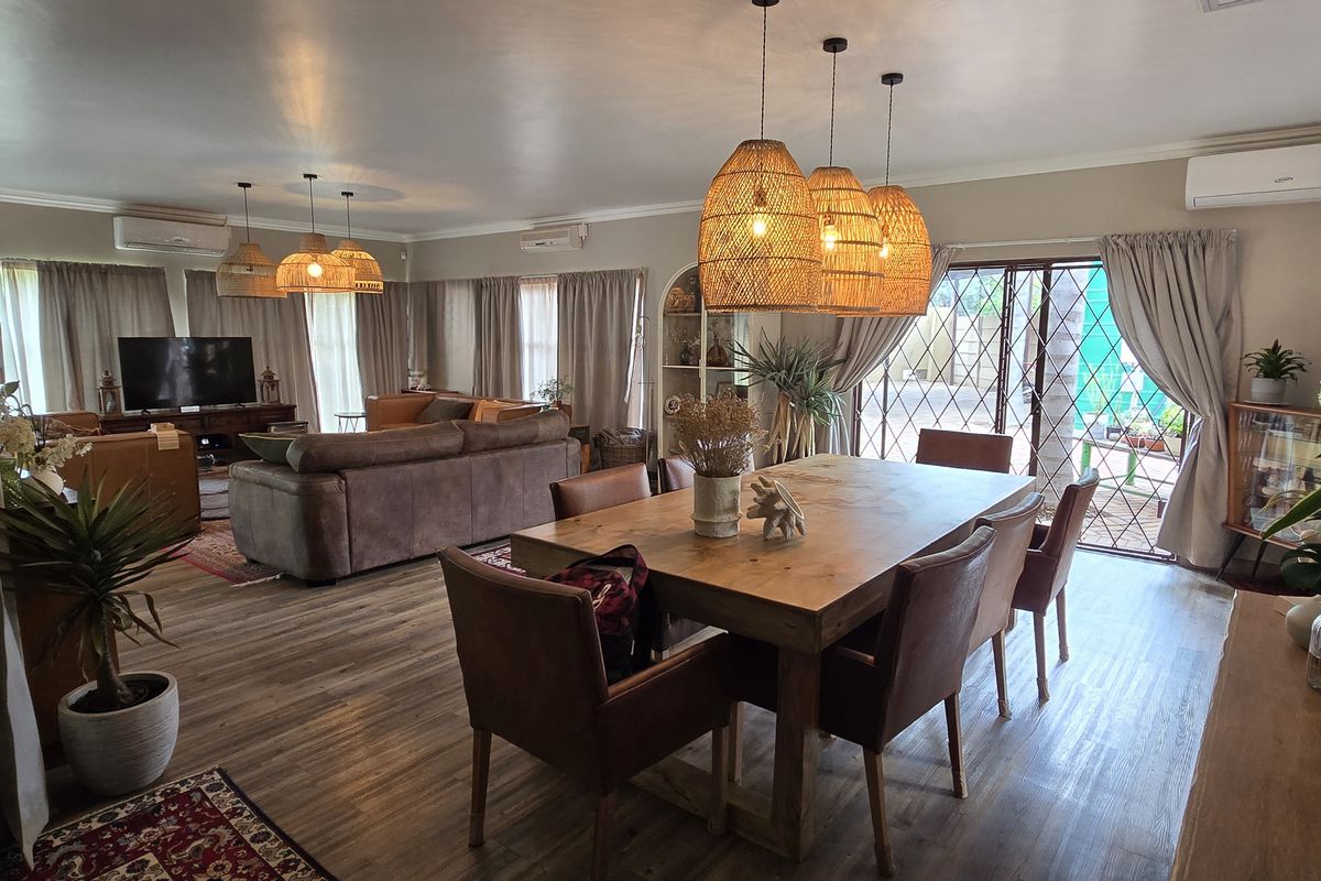 4 Bedroom House for Sale in Welgelegen - Photo 2