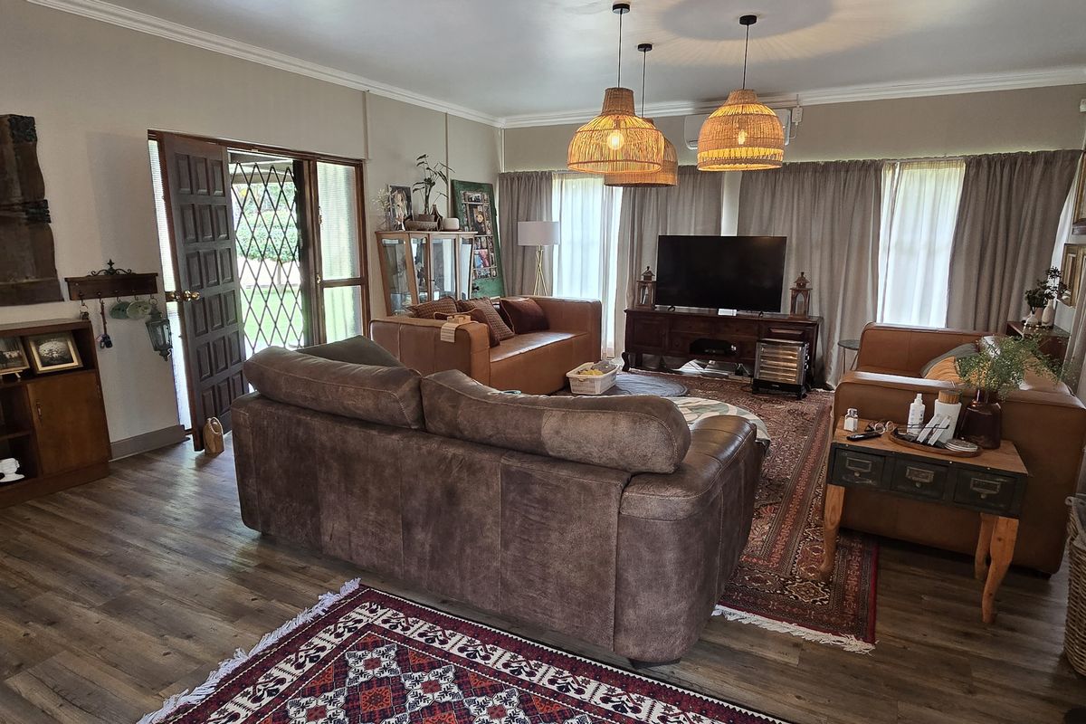 4 Bedroom House for Sale in Welgelegen - Photo 5