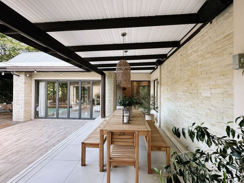 Luxurious 4-Bedroom Home in Simbithi Eco Estate with Pool, Flatlet & Scenic Greenbelt Views - Photo 9