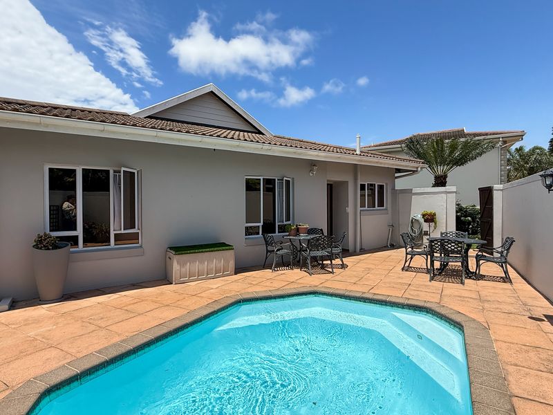 Lovely 4-Bedroom Home in Mint Condition – Seaward Estate - Photo 2