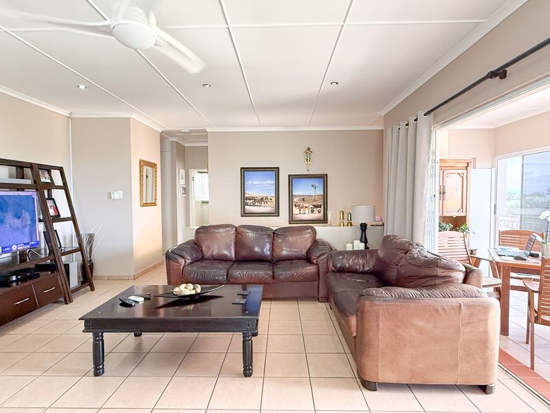 Lovely 4-Bedroom Home in Mint Condition – Seaward Estate - Photo 4