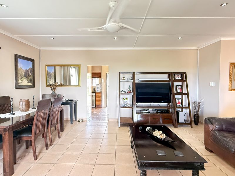 Lovely 4-Bedroom Home in Mint Condition – Seaward Estate - Photo 7
