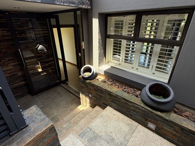 Stylish Single-Level Home To Rent in Simbithi Eco Estate - Photo 8