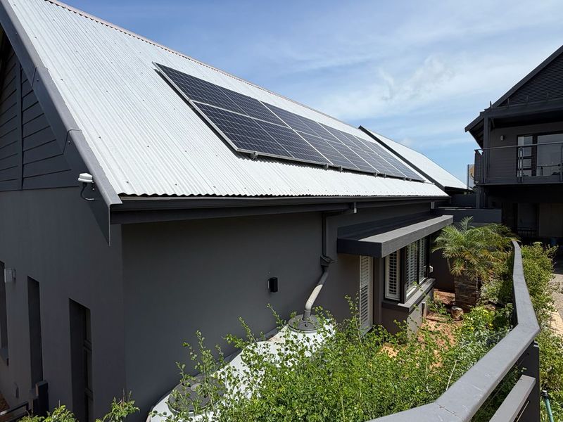 Stylish EXCLUSIVE Single-Level Home for Sale in Simbithi Eco Estate - Photo 6