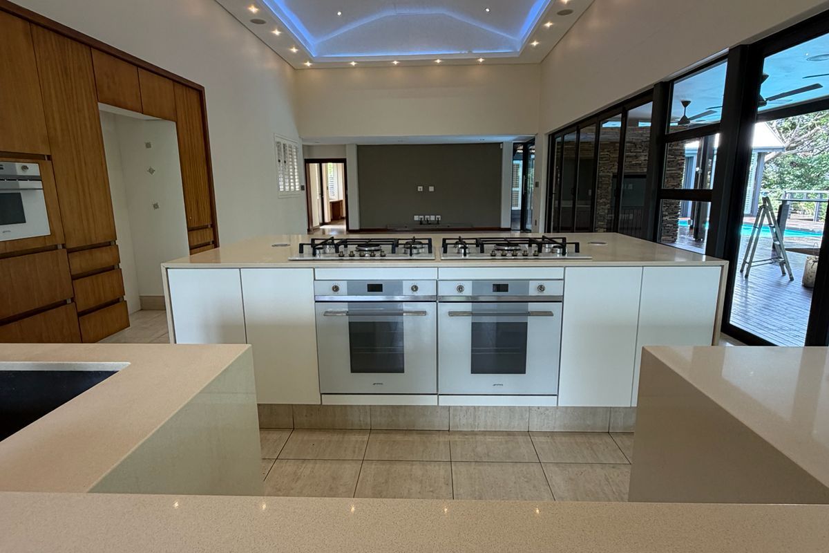 Stylish EXCLUSIVE Single-Level Home for Sale in Simbithi Eco Estate - Photo 3