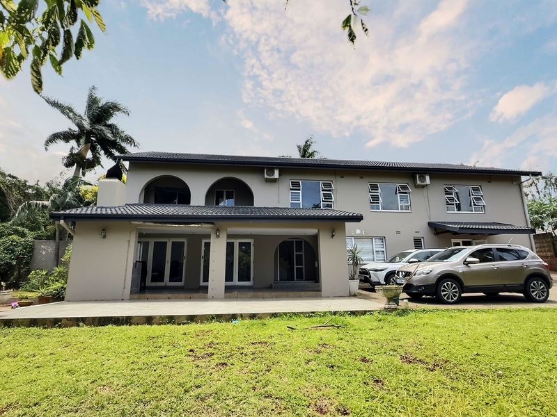 A Spacious Family Home Positioned Near St Catherine’s School – Exceptional Value and Lifestyle Appea - Photo 2