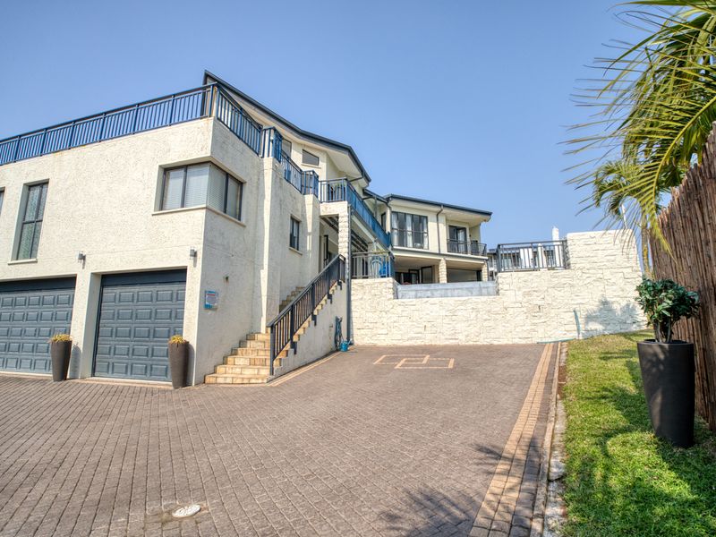 The Royal Familia Beach House – Luxury Coastal Living at Its Finest - Photo 5