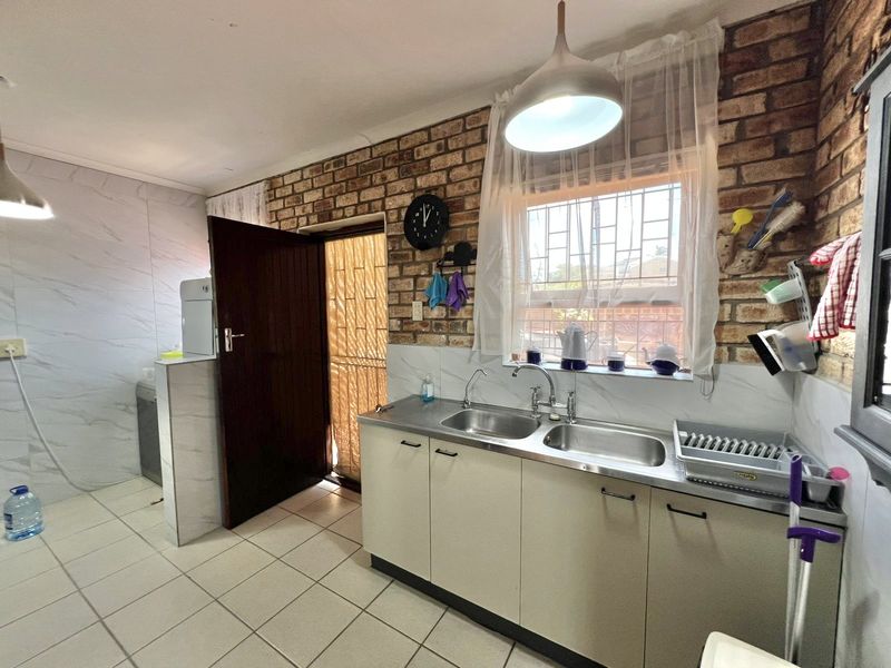 Coastal Living Redefined - Photo 10