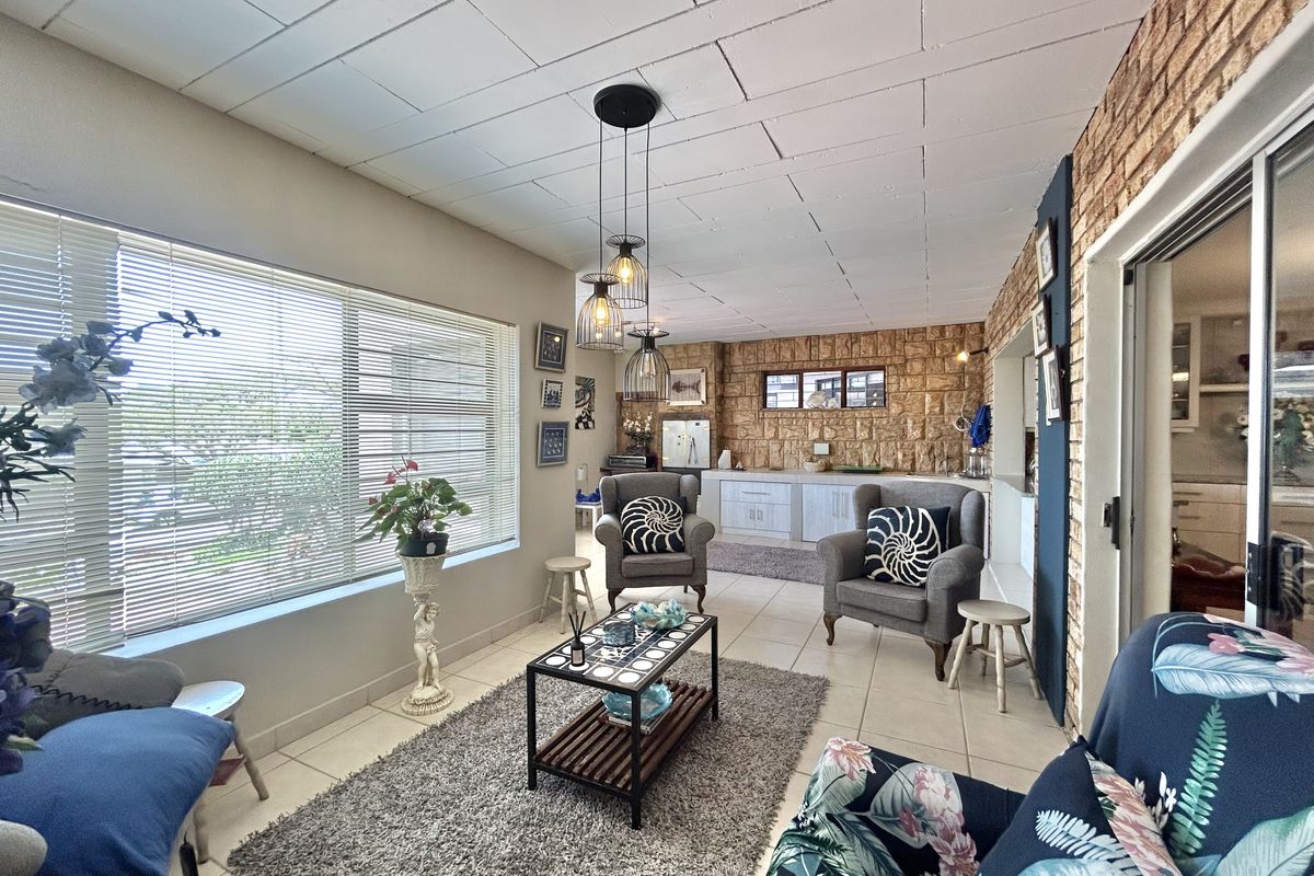 Coastal Living Redefined - Photo 2