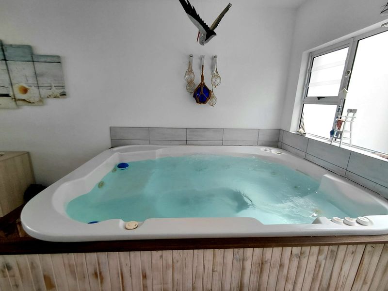 Premier Beachfront Living - Photo 8