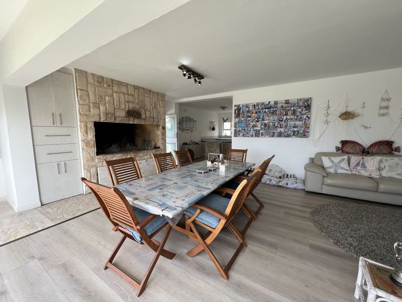 Premier Beachfront Living - Photo 6