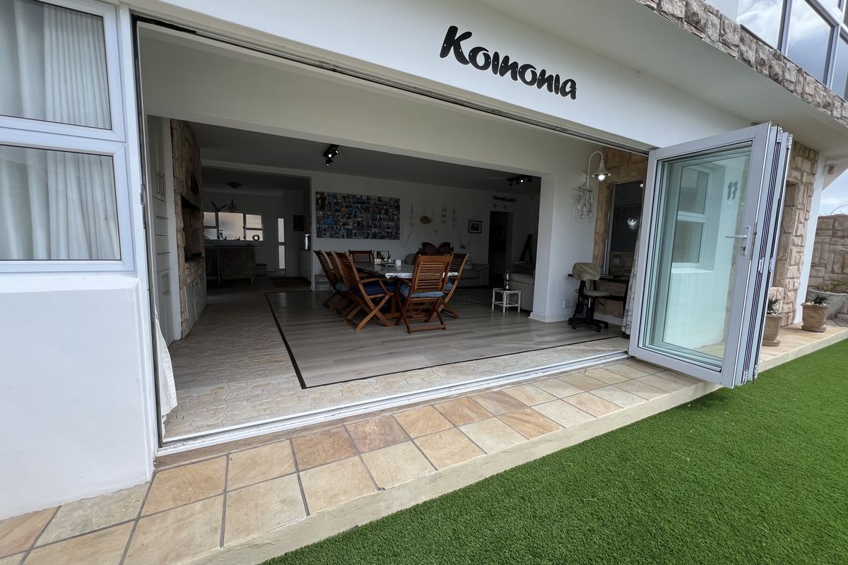 Premier Beachfront Living - Photo 4