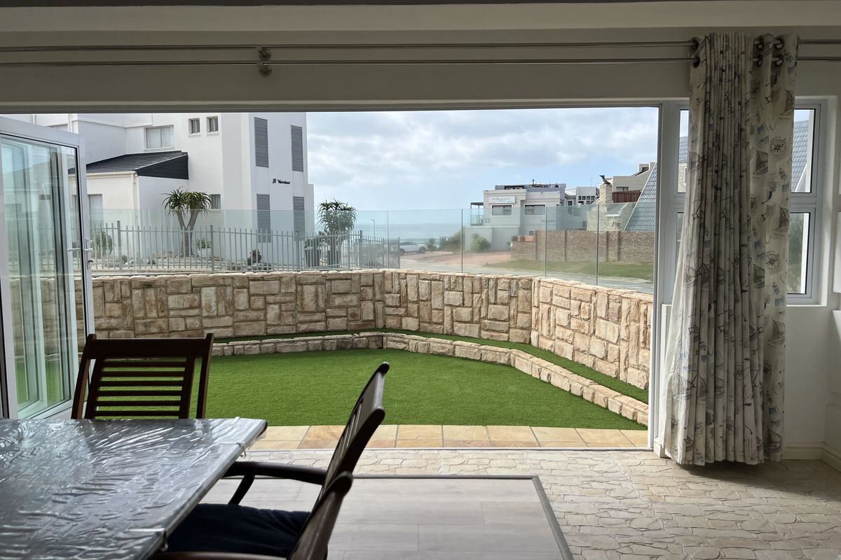 Premier Beachfront Living - Photo 3