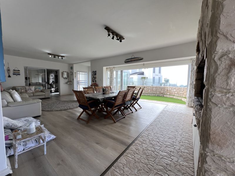 Premier Beachfront Living - Photo 9