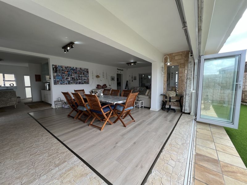 Premier Beachfront Living - Photo 5