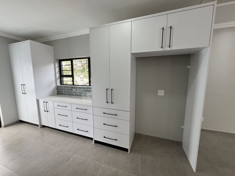 Spacious Newly Built Home in Aston Bay - Photo 7