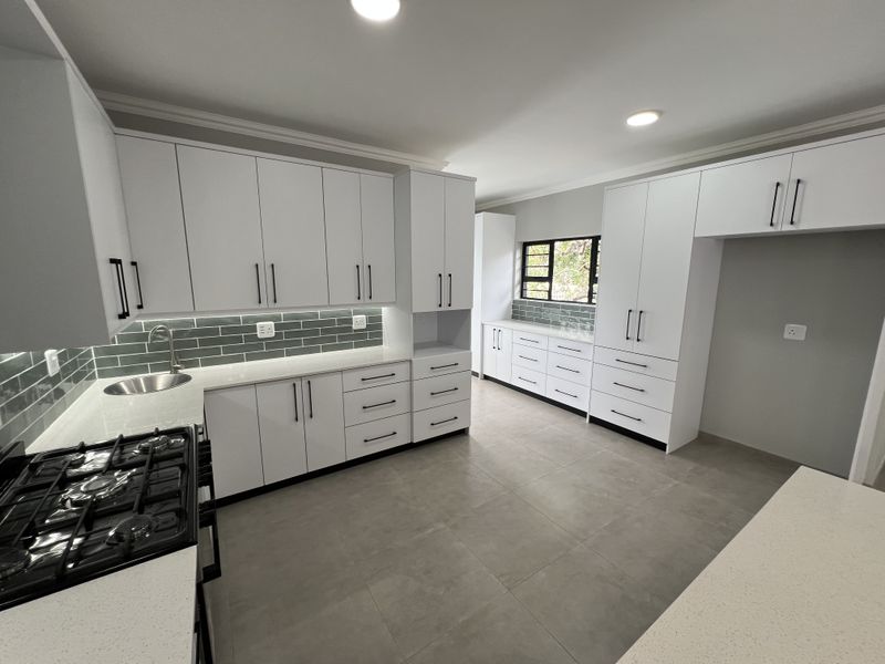 Spacious Newly Built Home in Aston Bay - Photo 6