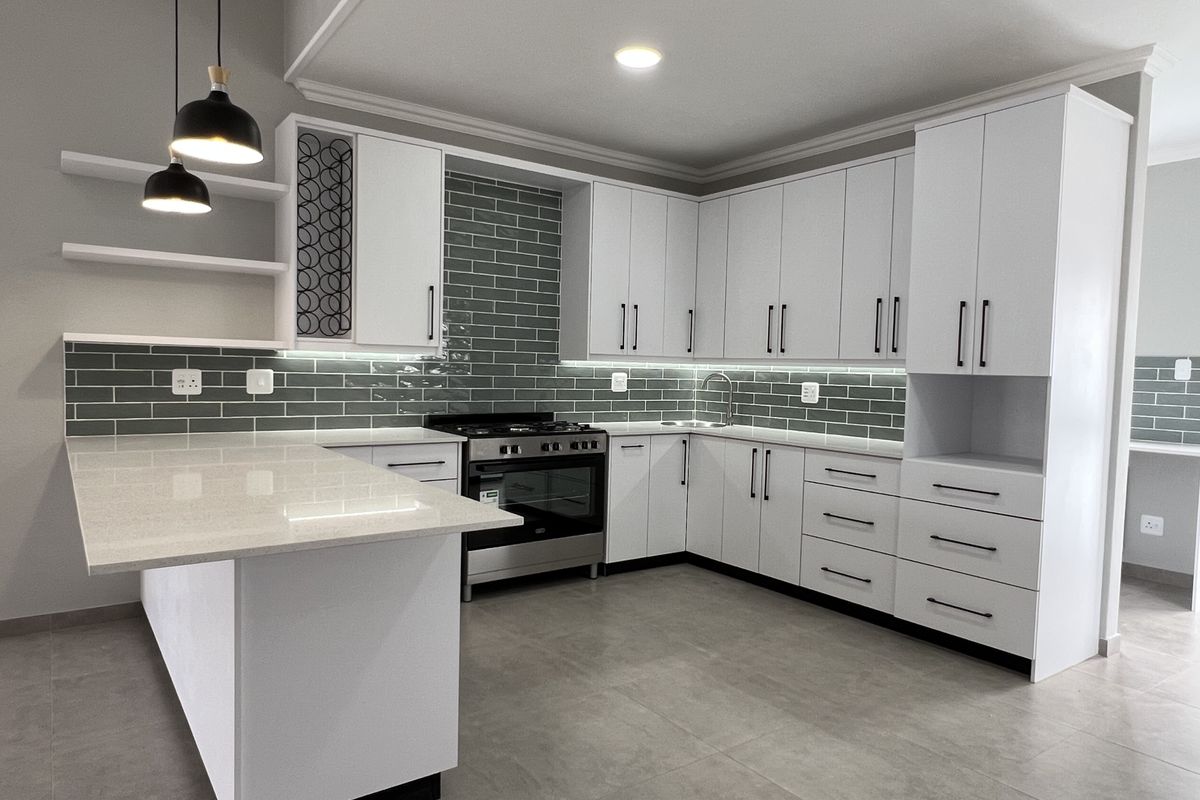 Spacious Newly Built Home in Aston Bay - Photo 5