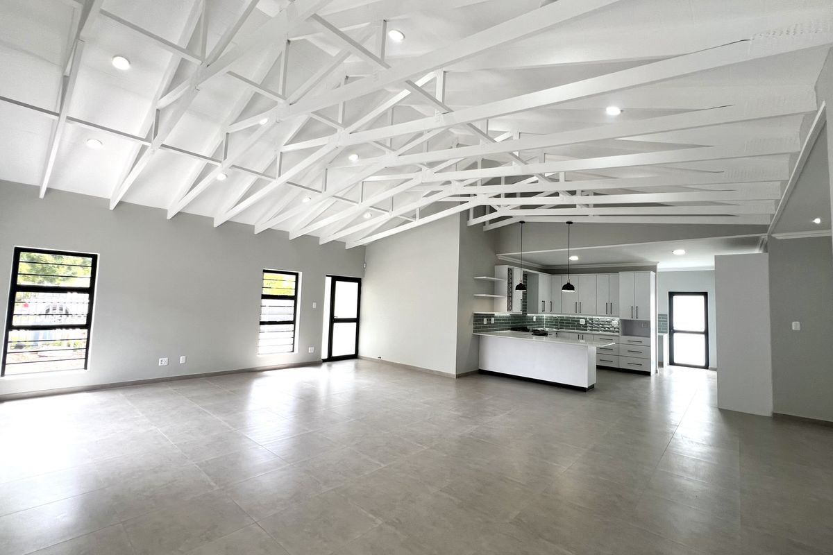 Spacious Newly Built Home in Aston Bay - Photo 2