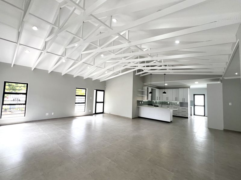 Spacious Newly Built Home in Aston Bay - Photo 2