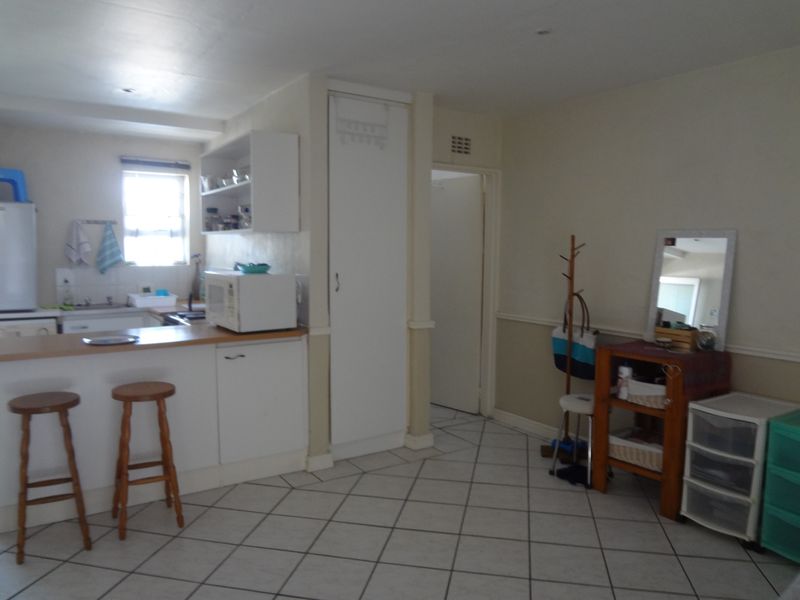 Humewood: Popular Humewood Gardens Bachelor/studio unit - Photo 10