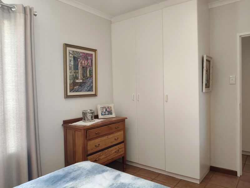 Modern 3-Bedroom Townhouse in Secure Complex - Photo 10