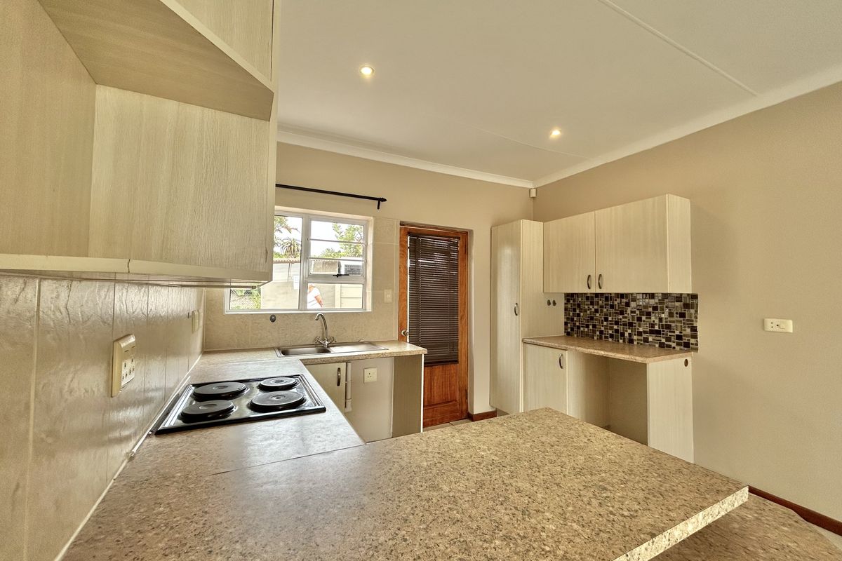 Exceptional Ground-Floor Unit in Marina Martinique - Photo 3