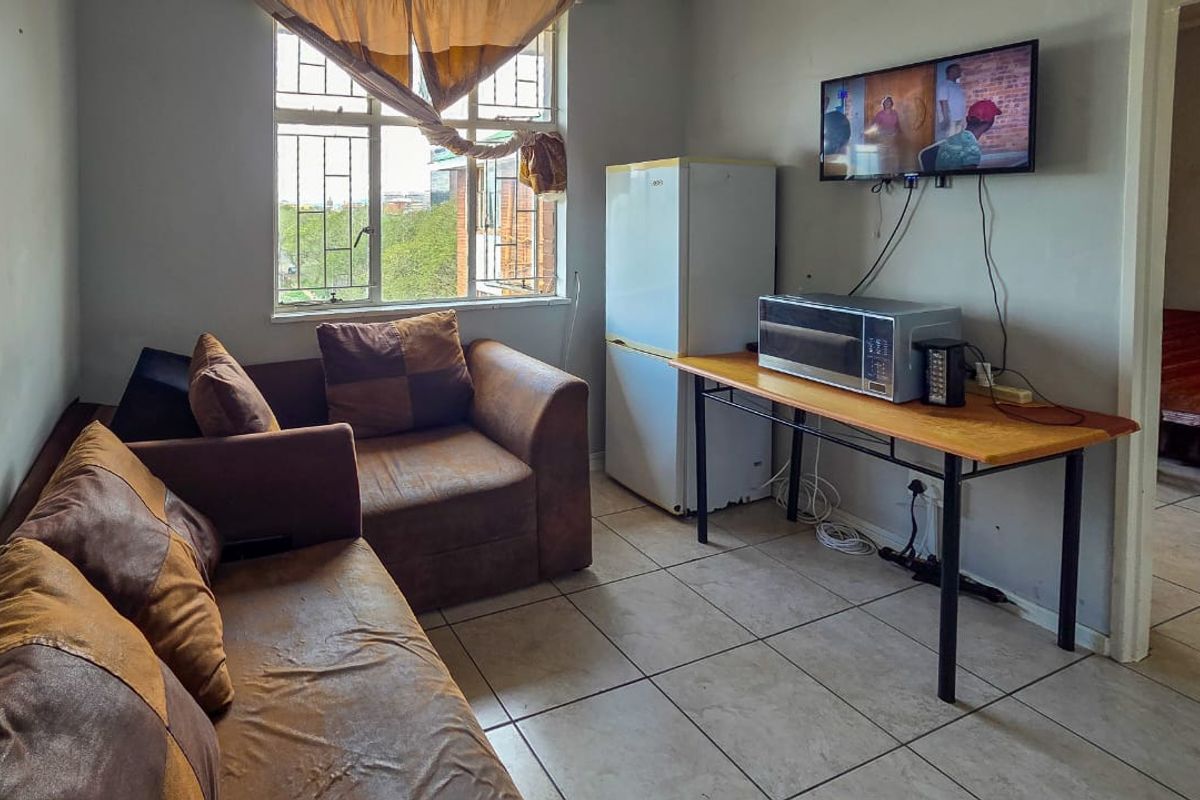Modern 1-Bedroom Flat in Pietermaritzburg Central – Newly Listed - Photo 4