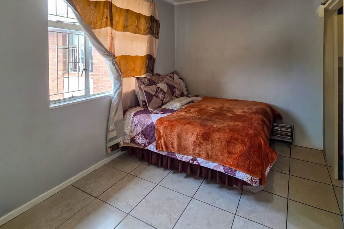 Modern 1-Bedroom Flat in Pietermaritzburg Central – Newly Listed - Photo 5