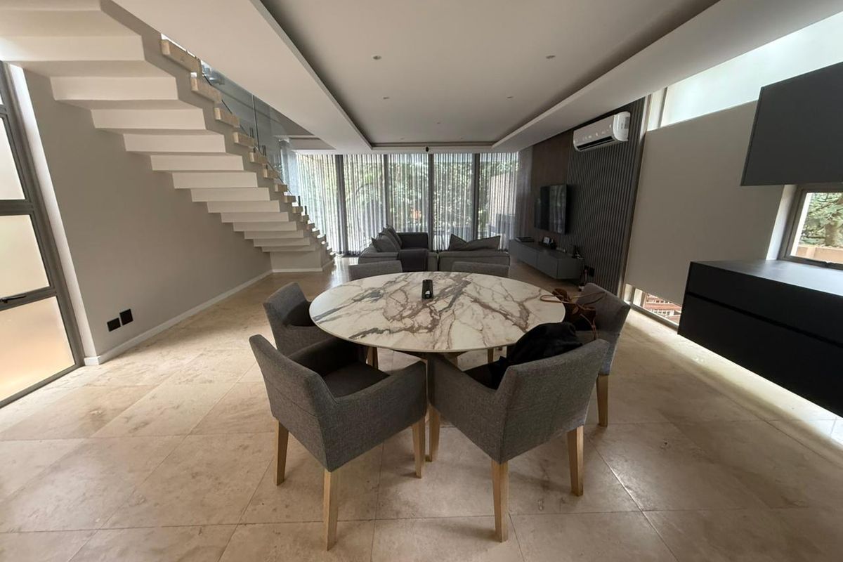 Modern 3-Bedroom Townhouse with Luxury Upgrades in Zimbali - Photo 5