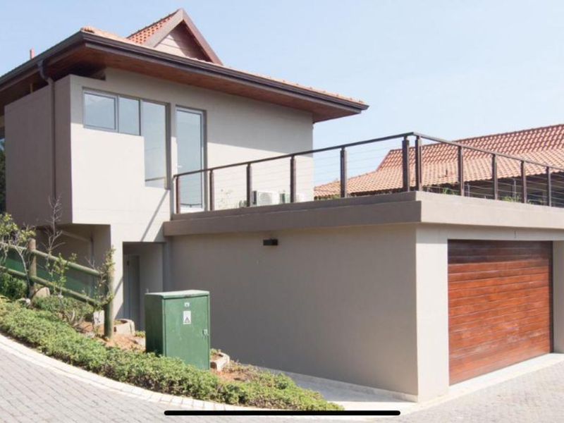 Modern 3-Bedroom Townhouse with Luxury Upgrades in Zimbali - Photo 2