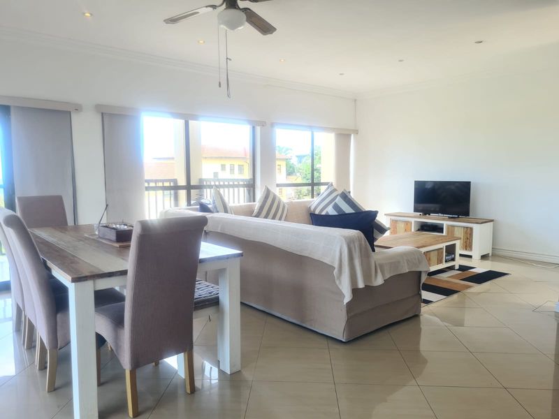 Penthouse Perfection with Stunning Sea Views in Sheffield Beach - Photo 8