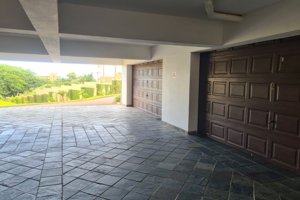 Penthouse Perfection with Stunning Sea Views in Sheffield Beach - Photo 5