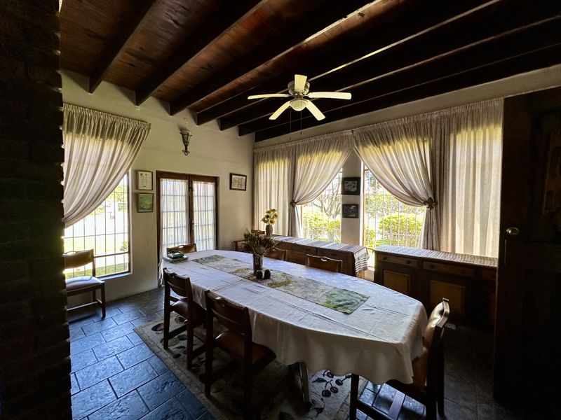 Spacious 10-Bedroom Guesthouse for Sale in Birdswood — Prime Location & Exceptional Facilities - Photo 10