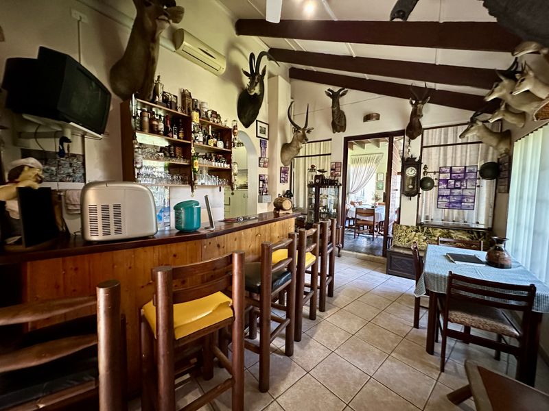 Spacious 10-Bedroom Guesthouse for Sale in Birdswood — Prime Location & Exceptional Facilities - Photo 6